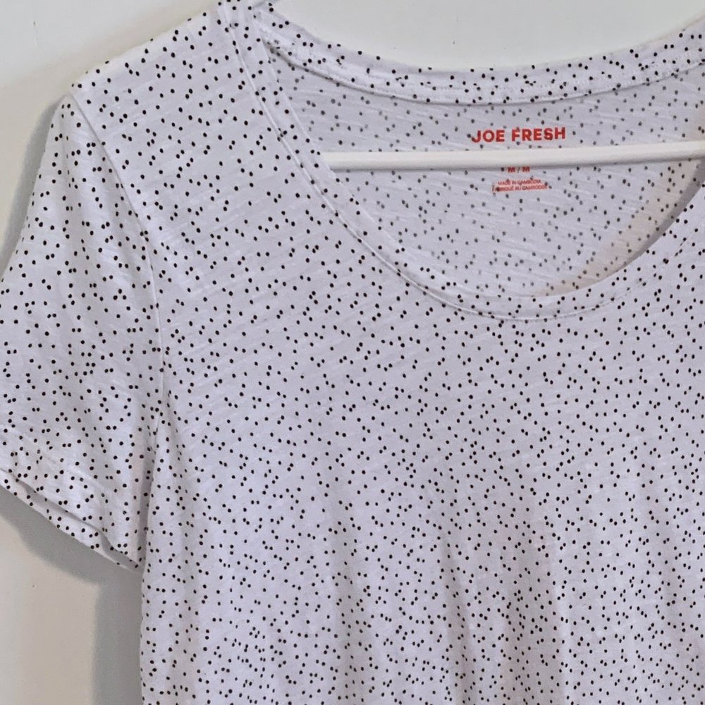 Joe Fresh Scoop Neck Tshirt White with Black Dots size Medium